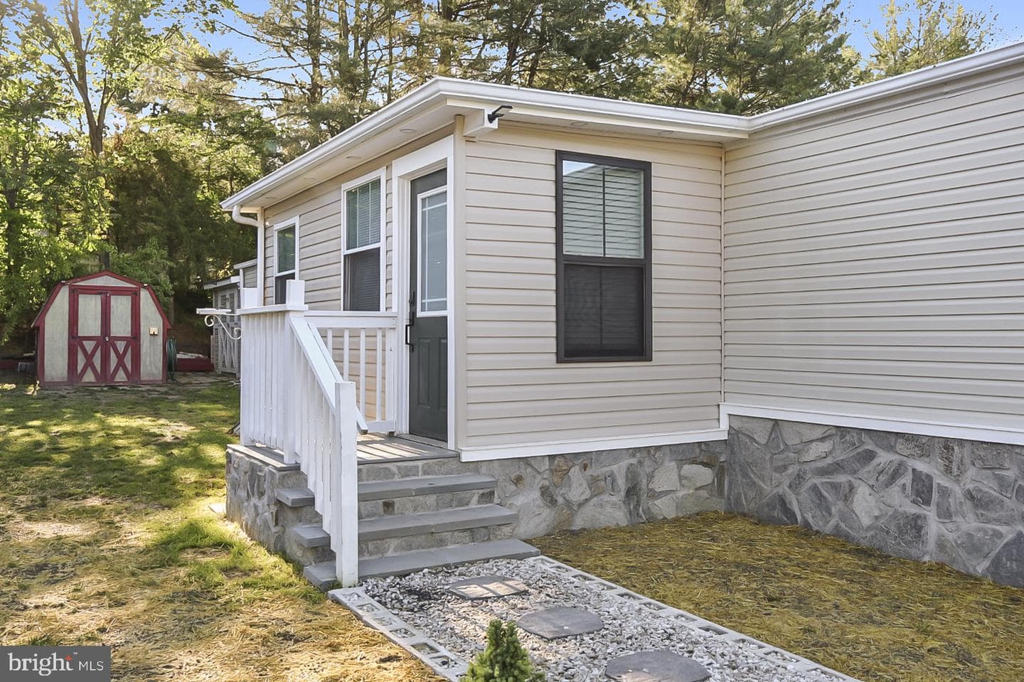 438 Sarah Anne Drive photo 24