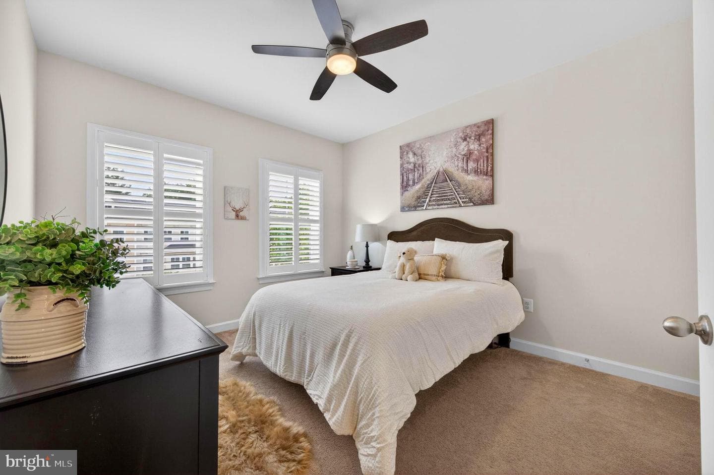 34 Enclave Court photo 52