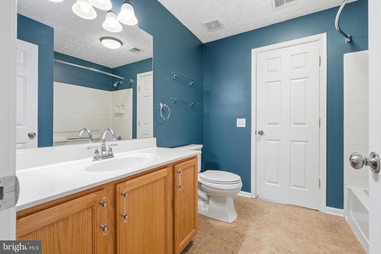2054 Quaker Way #9 photo 22