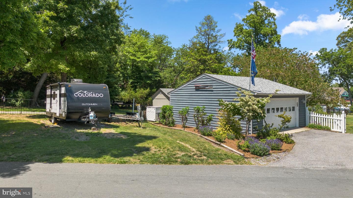 1010 Smith Drive photo 46