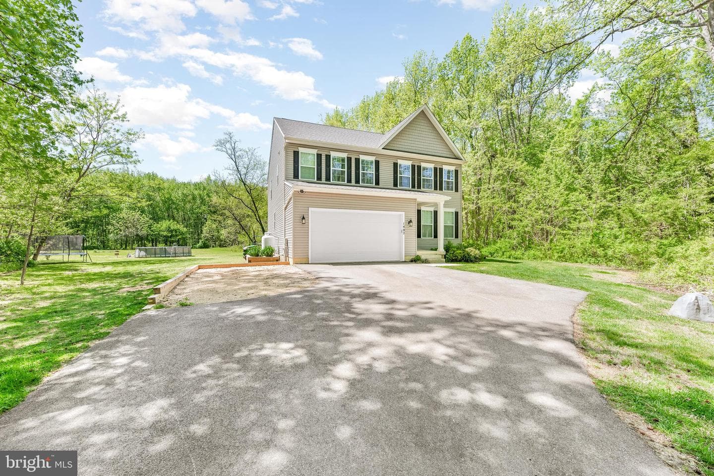 1402 Insey Rd photo 2