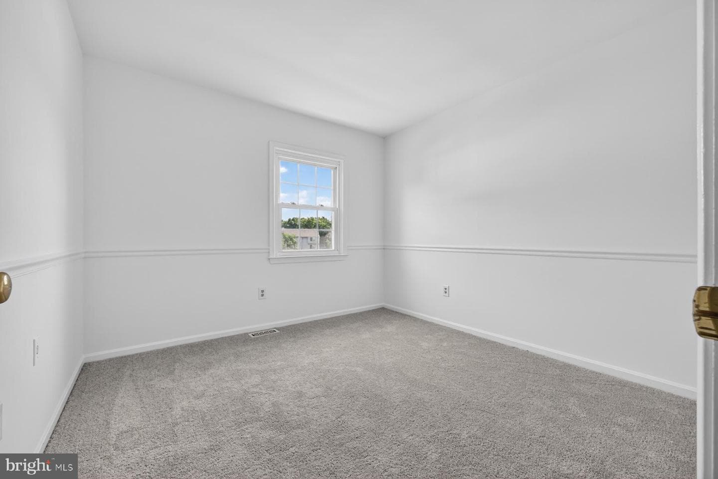 1610 E Bancroft Lane photo 29