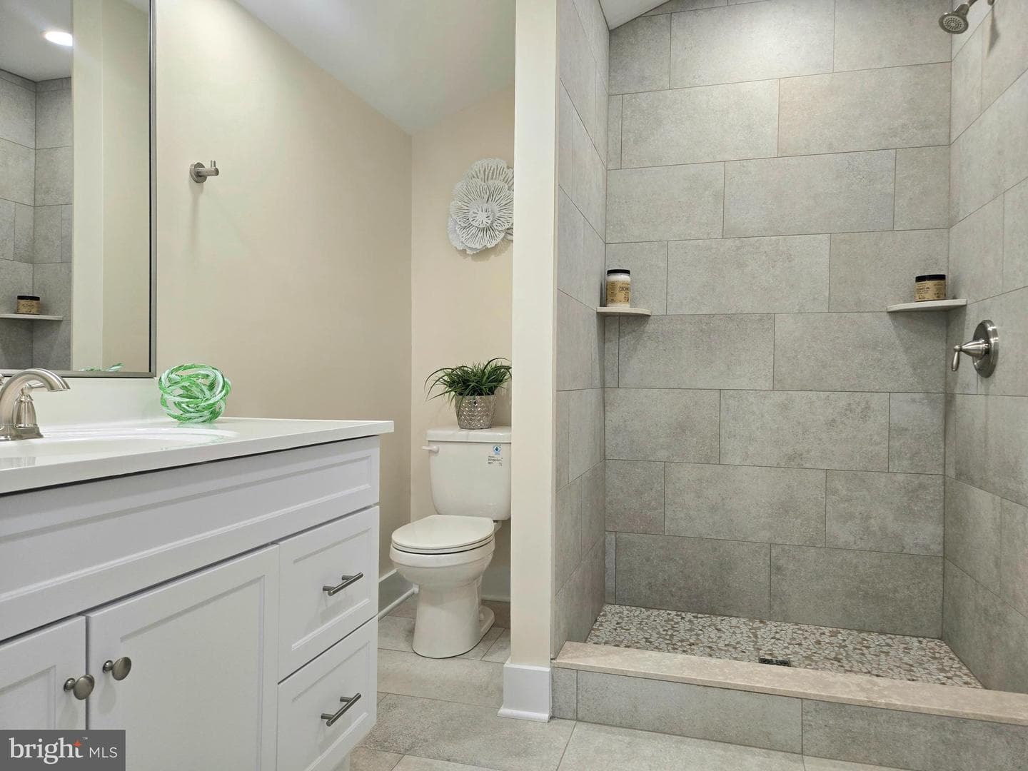 261 Arundel Road photo 16