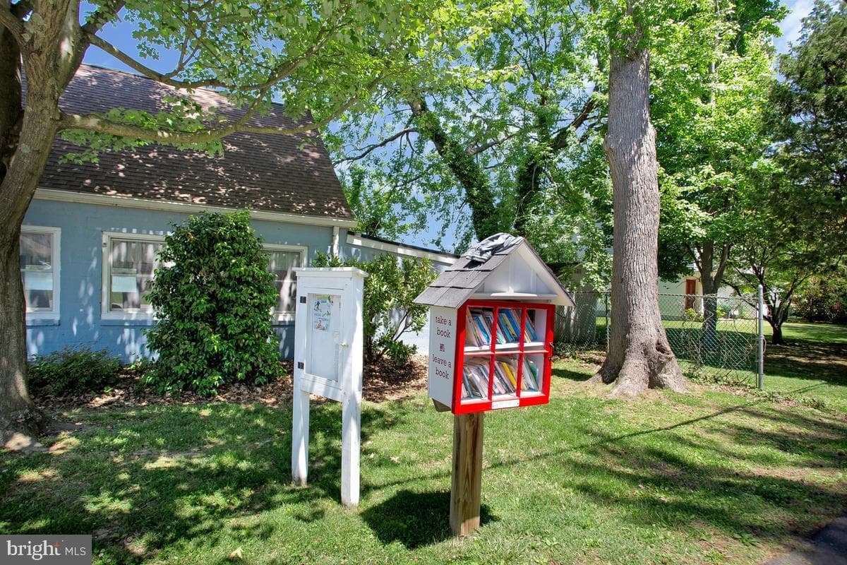 962 Main Street photo 52
