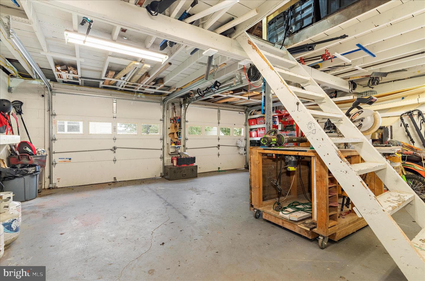 16 Virginia Avenue photo 31