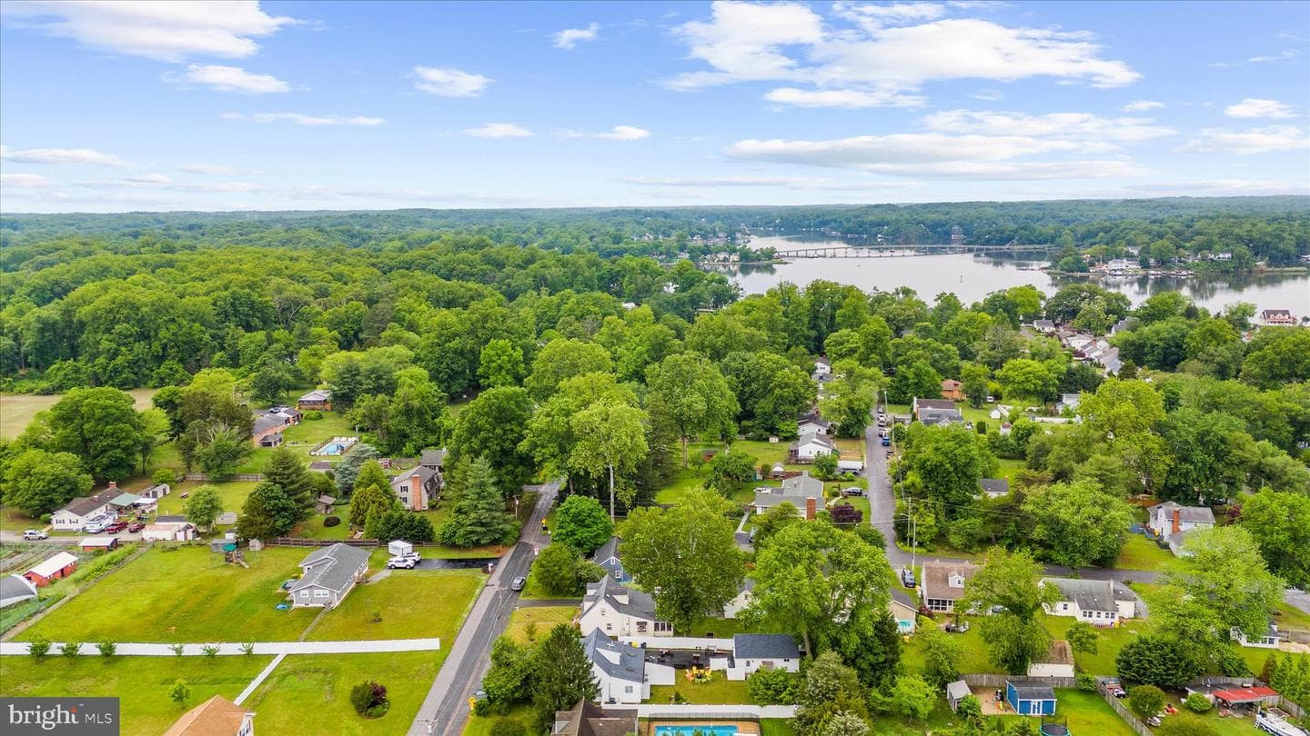 16 Virginia Avenue photo 48