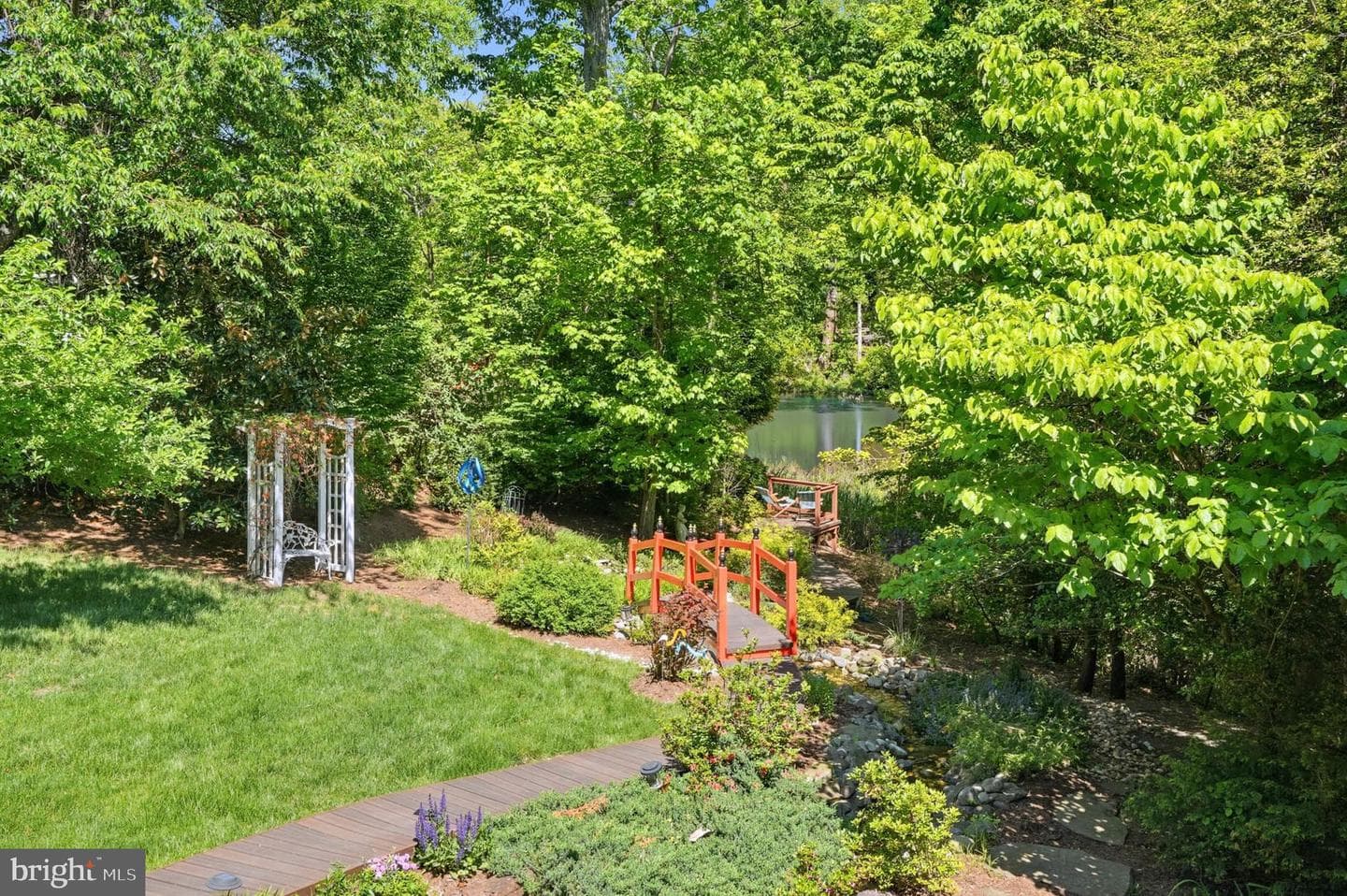 982 Stonington Drive photo 70