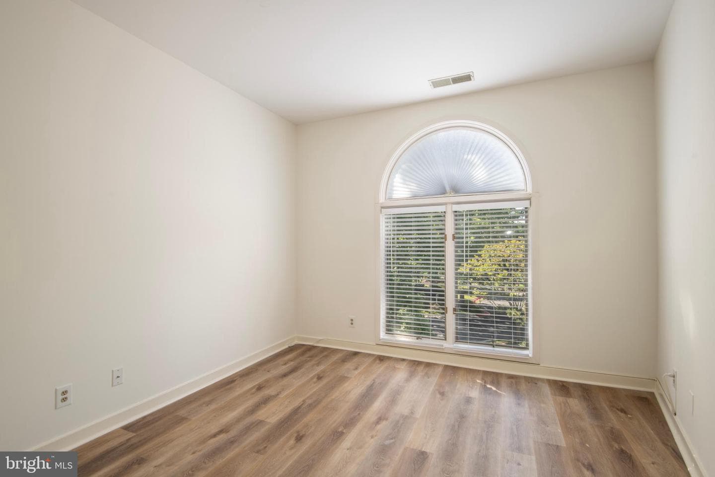 2118 Chesapeake Harbour Drive E #202 photo 29