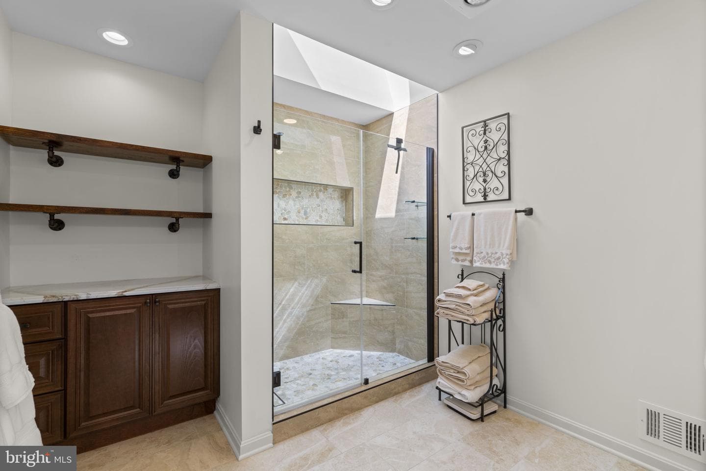 8391 Greenstone Court photo 32
