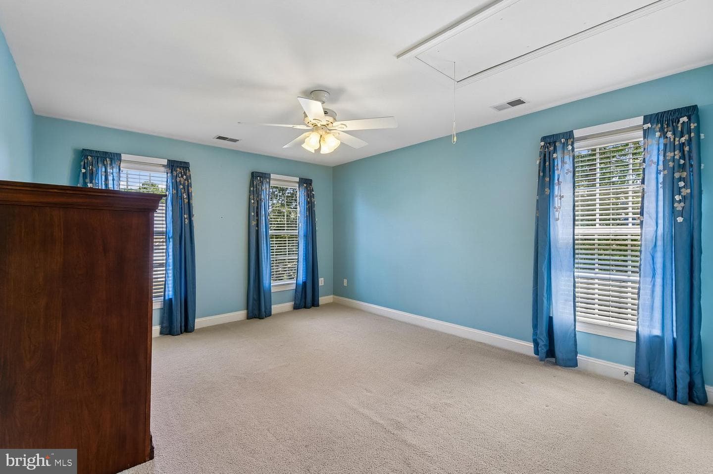 779 Olivia Way photo 32
