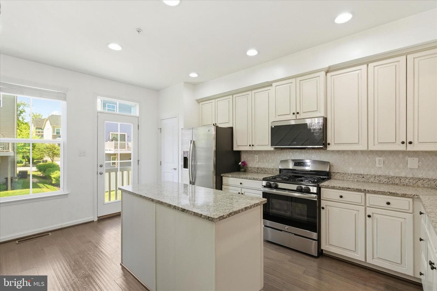 621 Ravenwood Drive photo 20