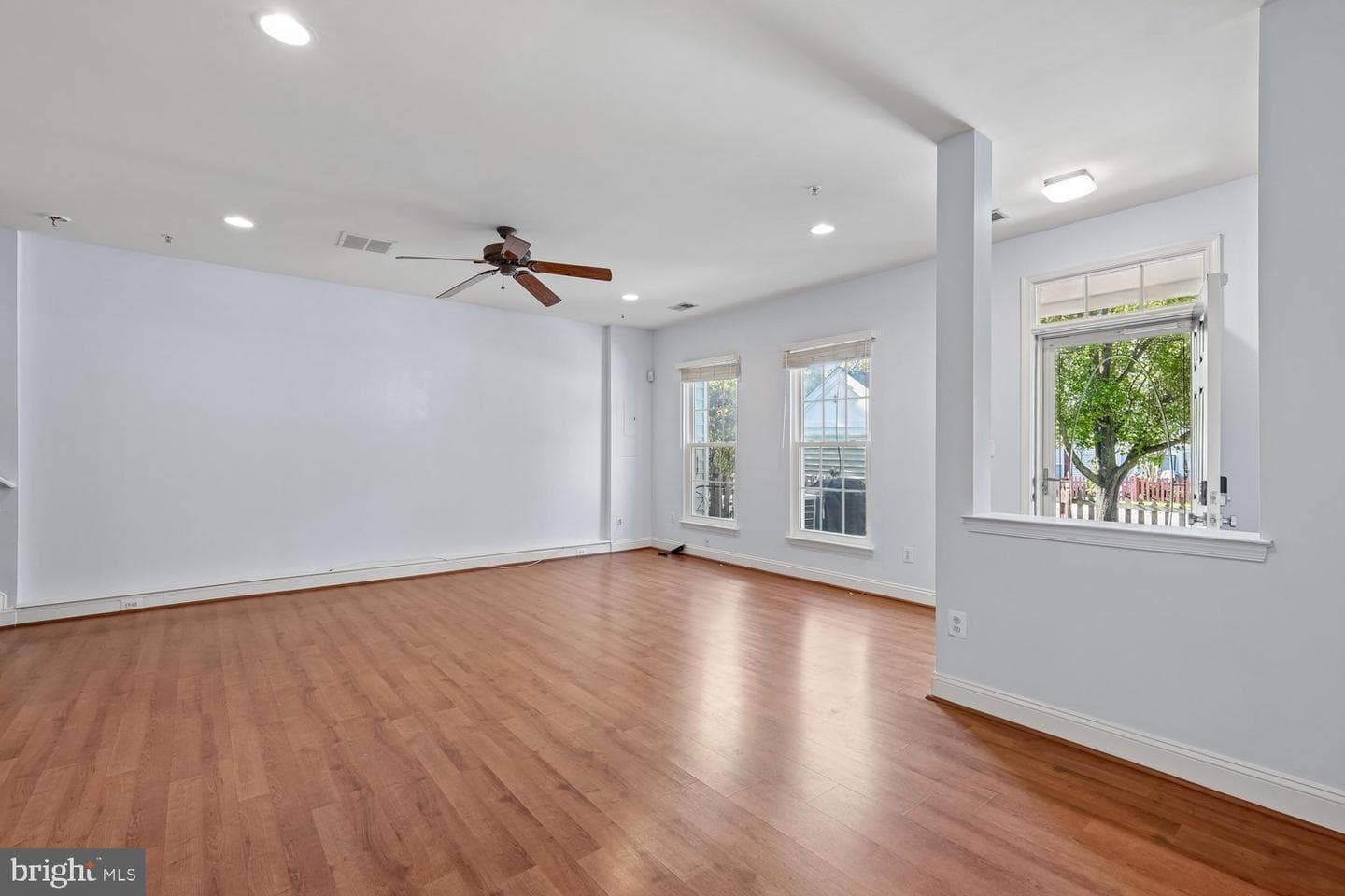 816 Estuary Dr photo 10