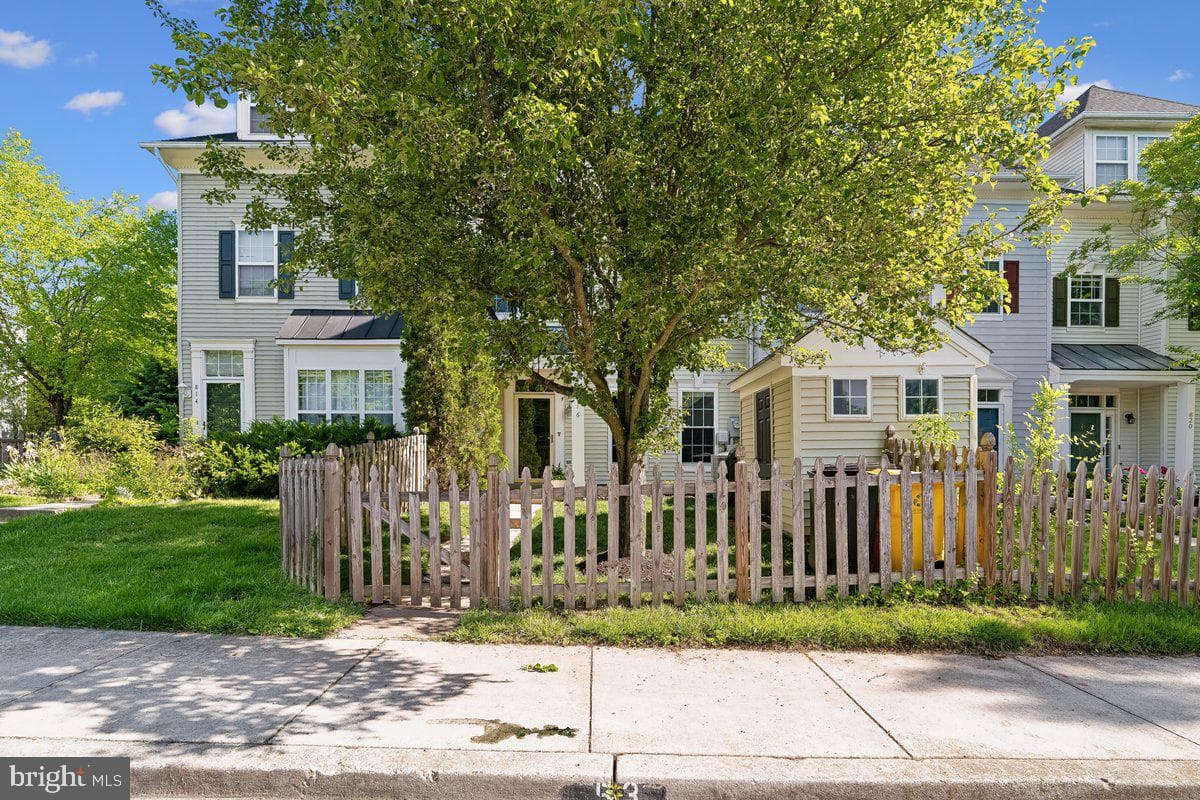 816 Estuary Dr photo 3