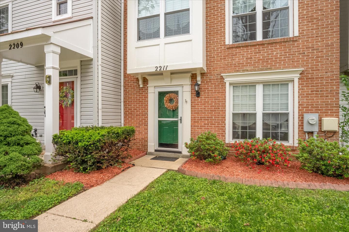 2211 Commissary Circle photo 2