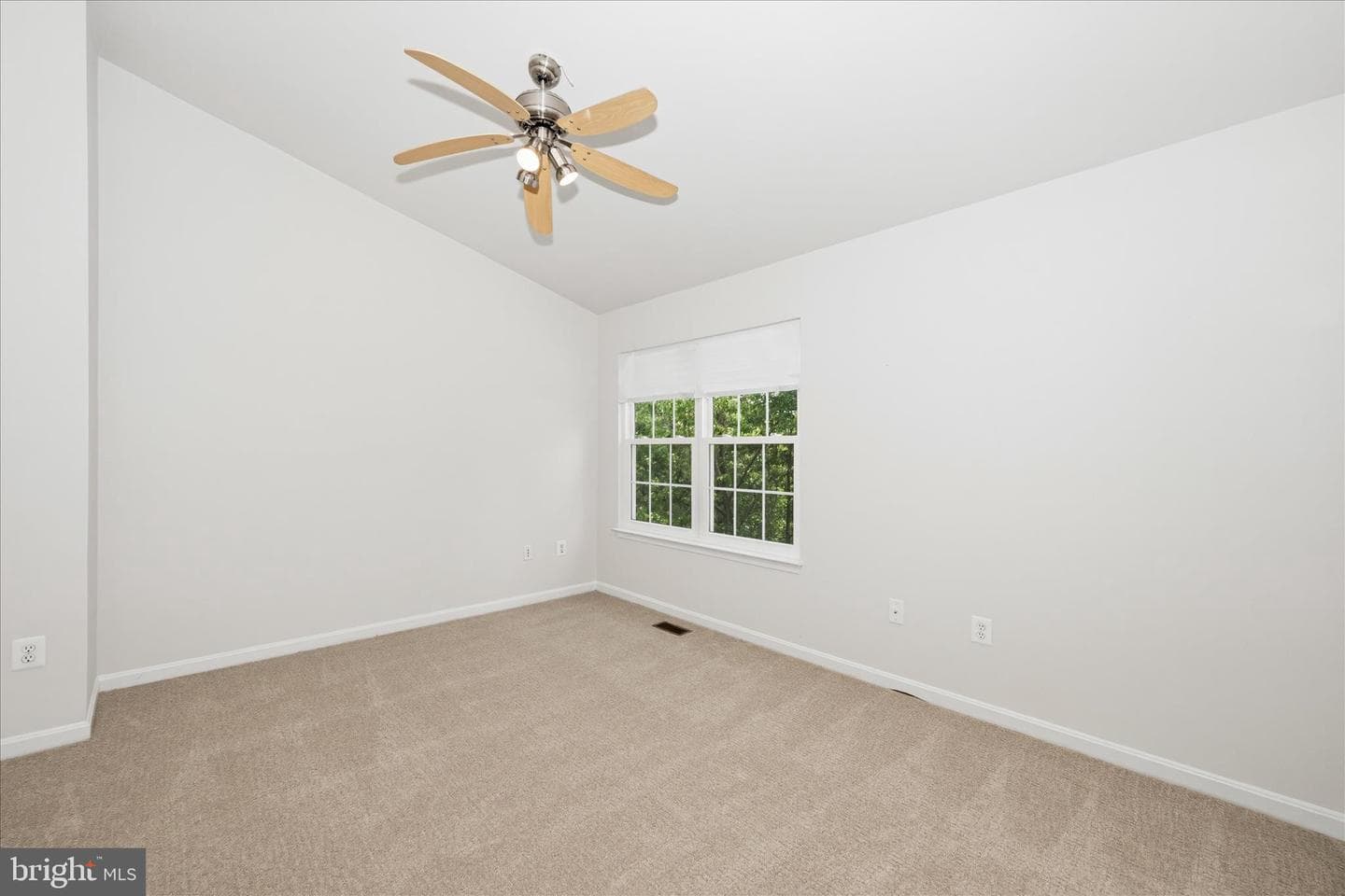 2211 Commissary Circle photo 38