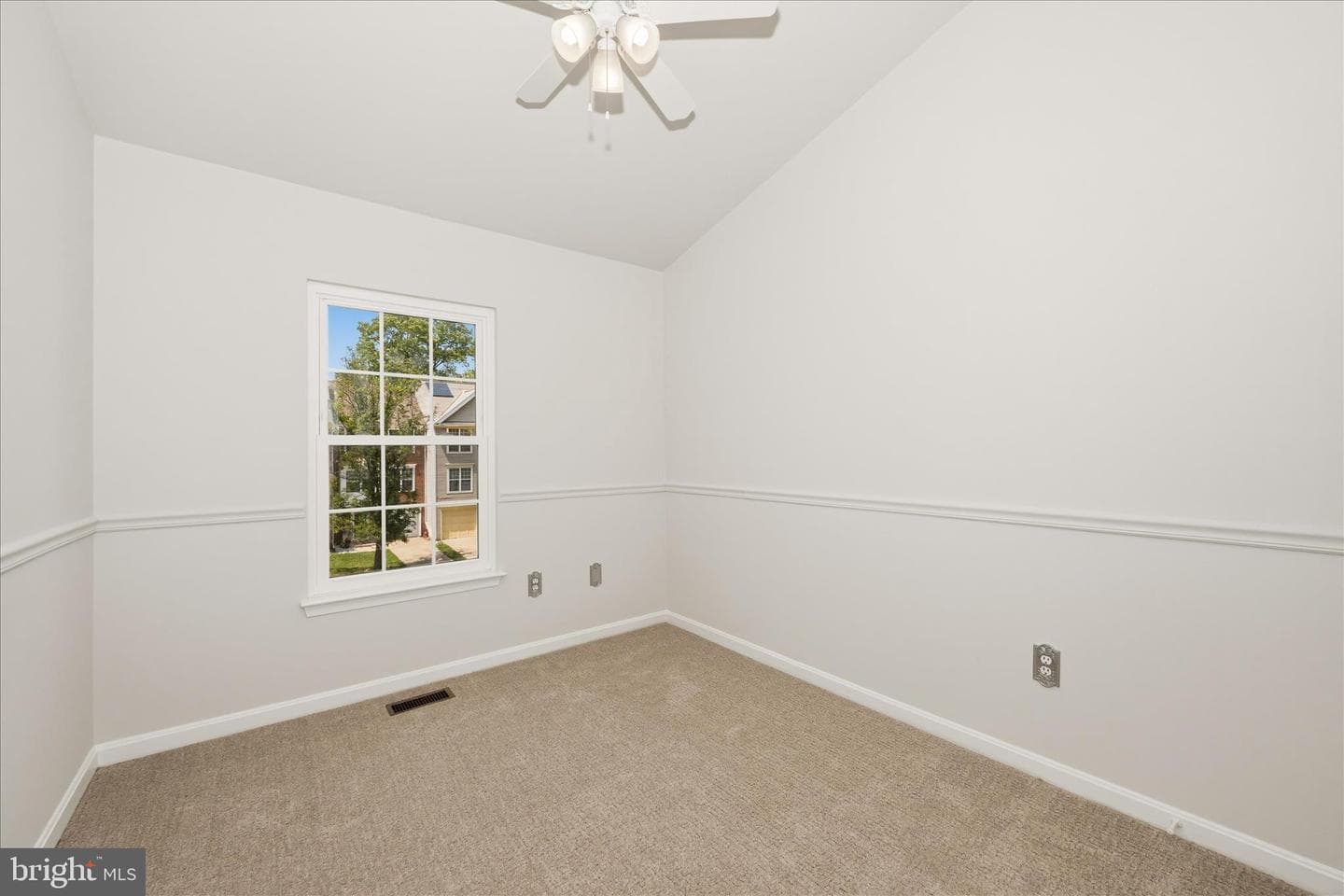 2211 Commissary Circle photo 43