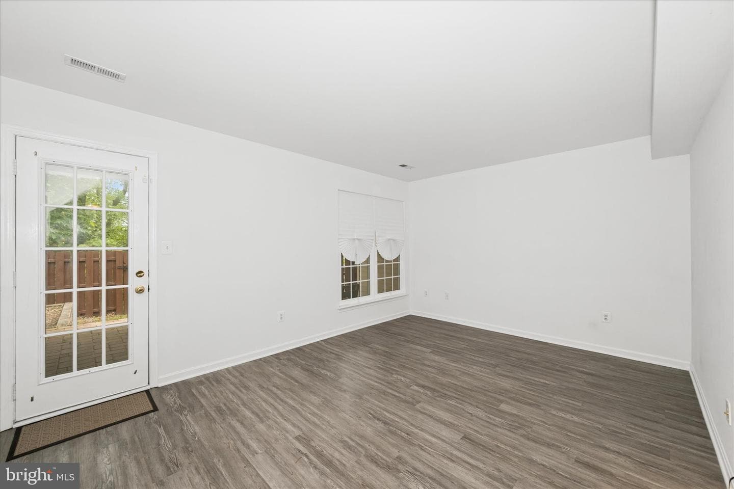 2211 Commissary Circle photo 51