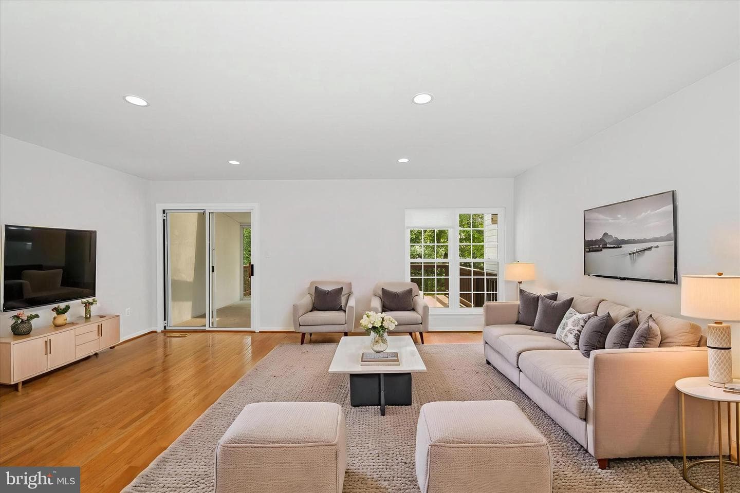 2211 Commissary Circle photo 6