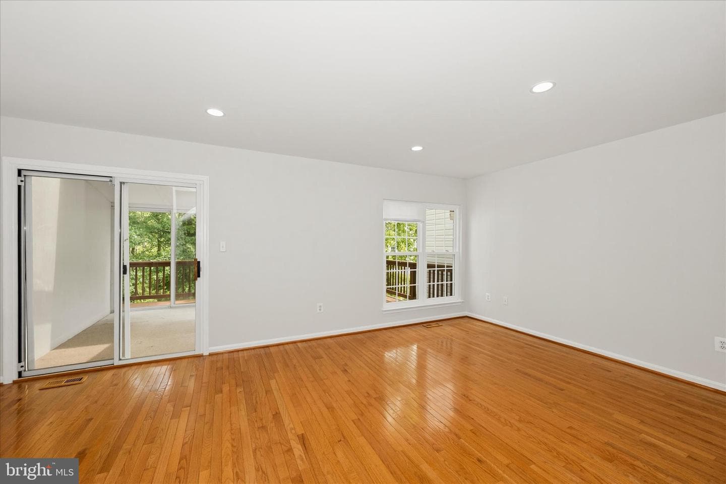 2211 Commissary Circle photo 8