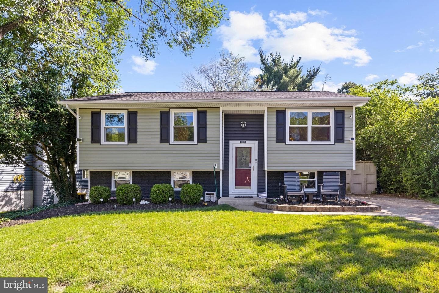 8249 Victoria Rd, Millersville
