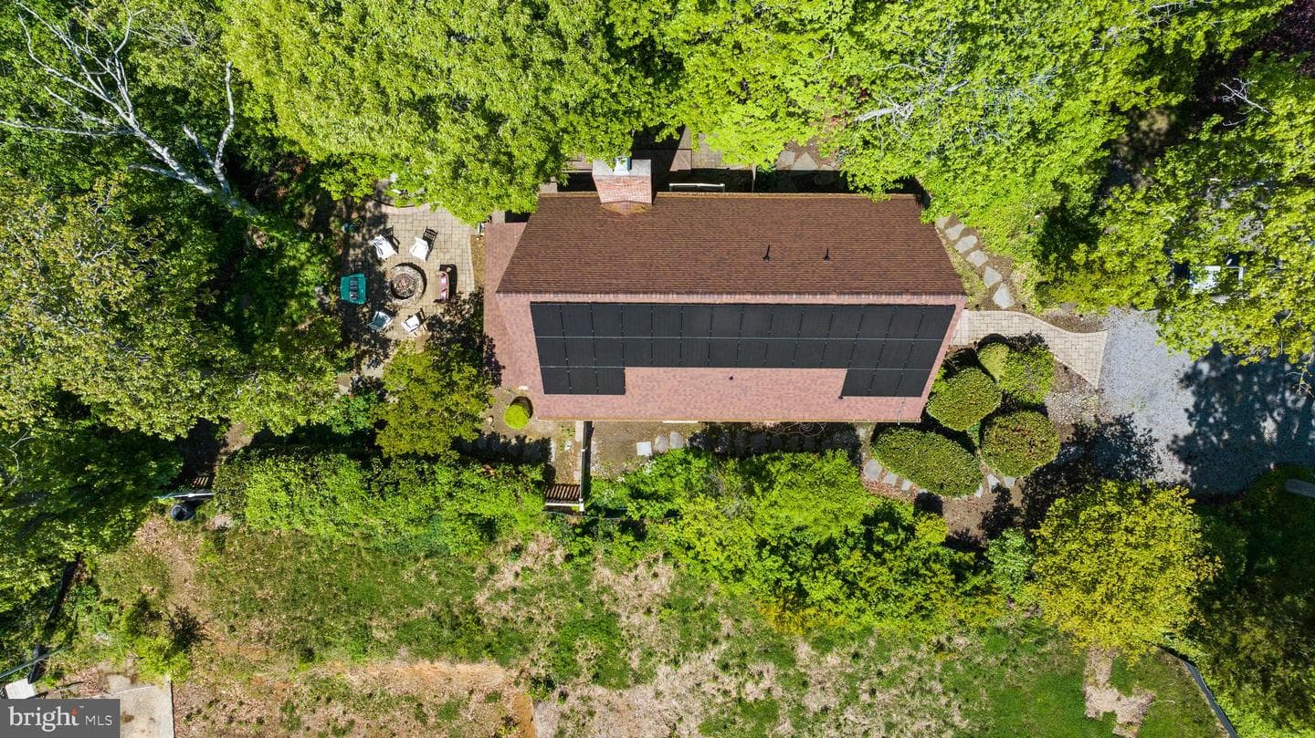 2915 South Court photo 46