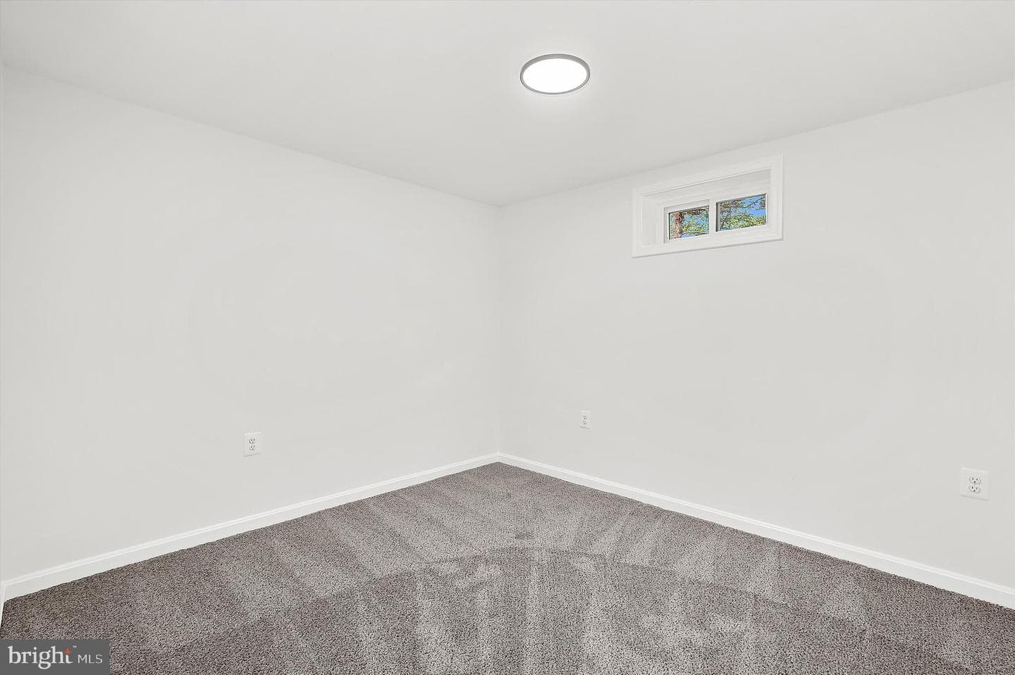 19 Vista Avenue photo 28