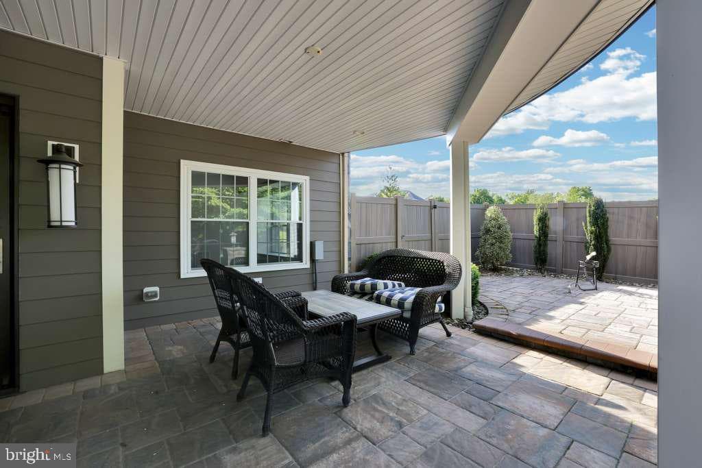 8227 Saint Francis Drive photo 29