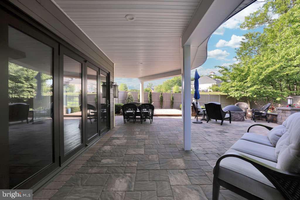 8227 Saint Francis Drive photo 33
