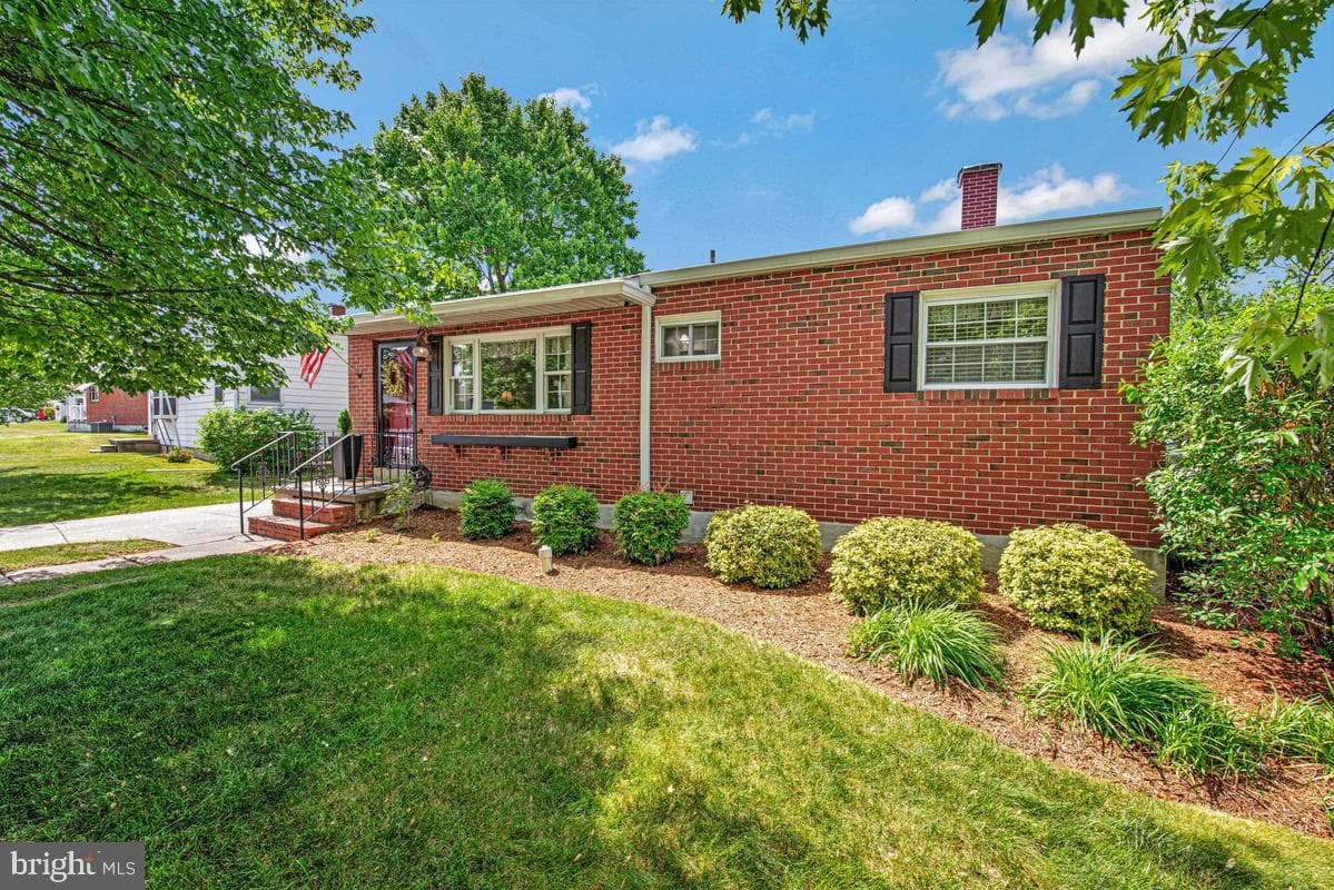 26 Kempton Road photo 3