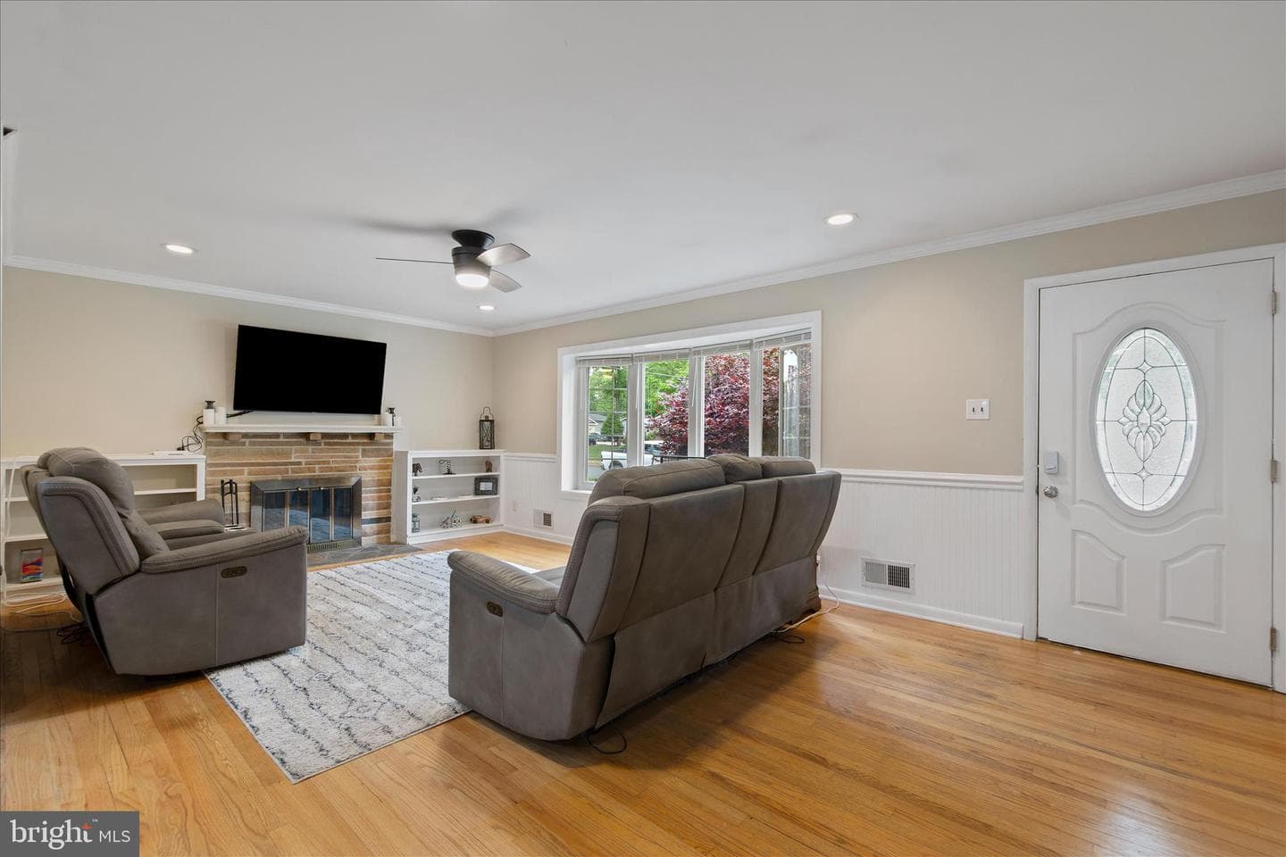735 Cottonwood Drive photo 4
