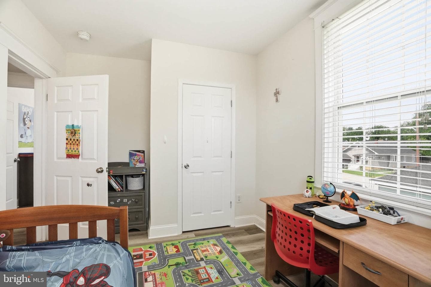 300 Townsend Avenue photo 24