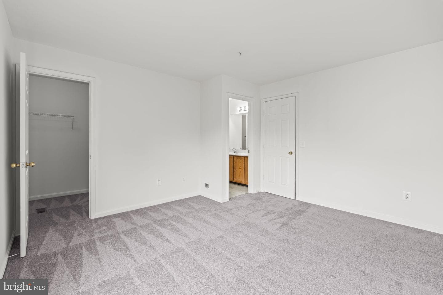 233 Kirbys Landing Court photo 16