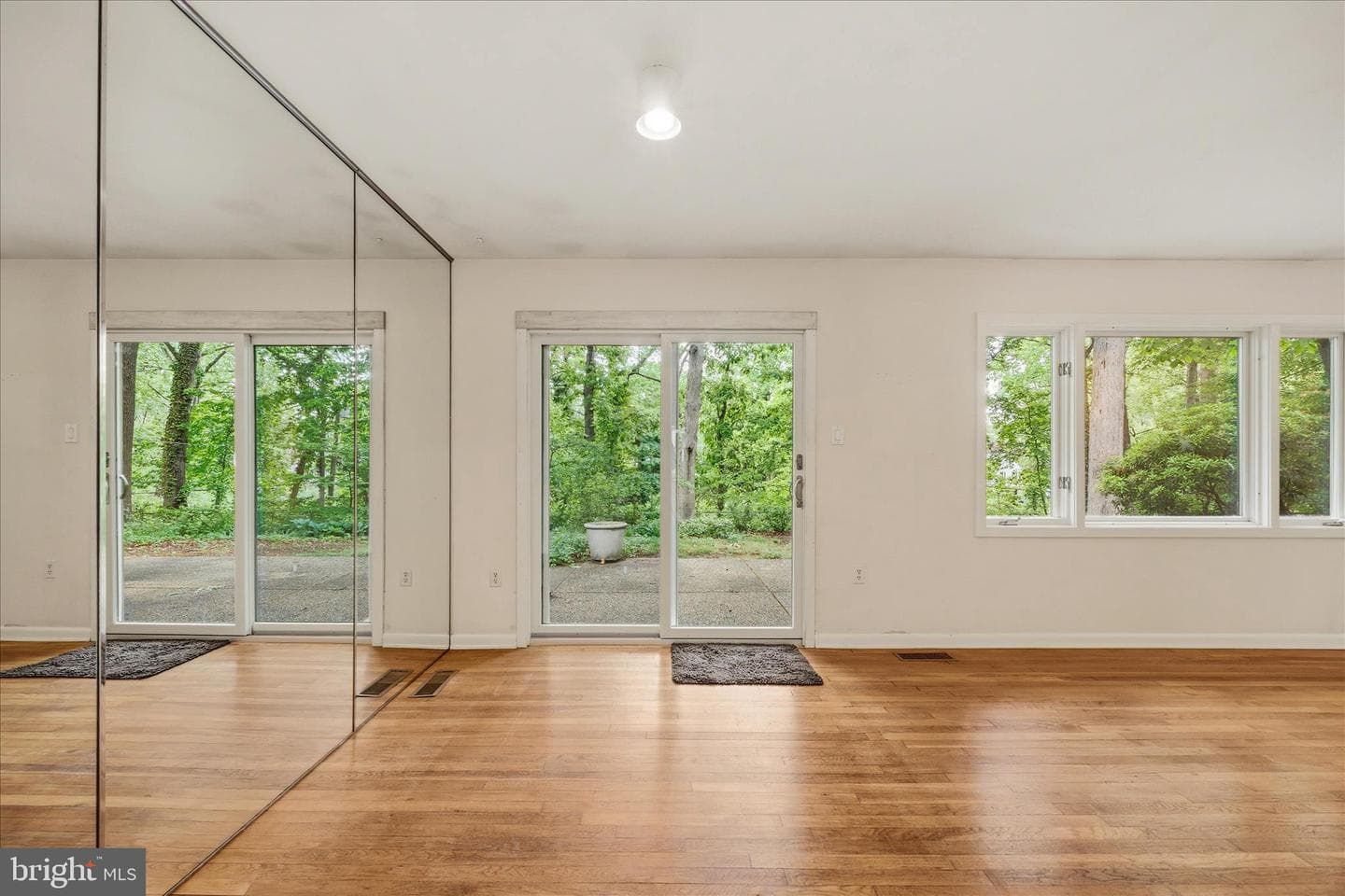 1402 Catlyn Place photo 10
