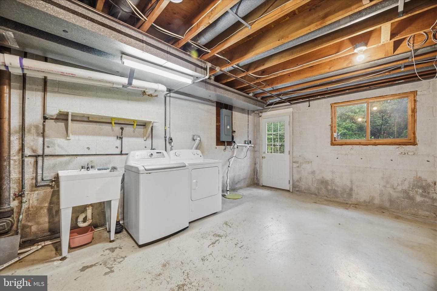 1402 Catlyn Place photo 36