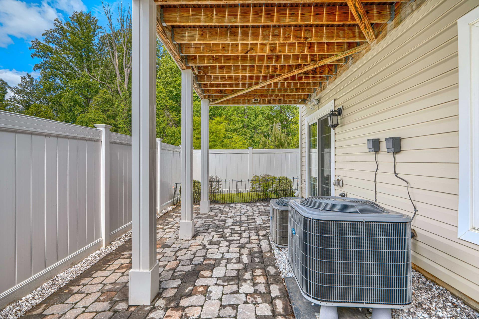 2707 Lady Slipper Road photo 56