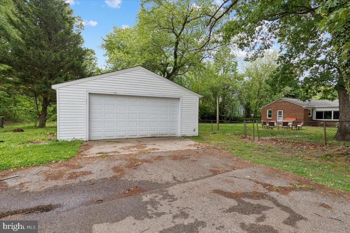 319 Gambrills Road photo 30