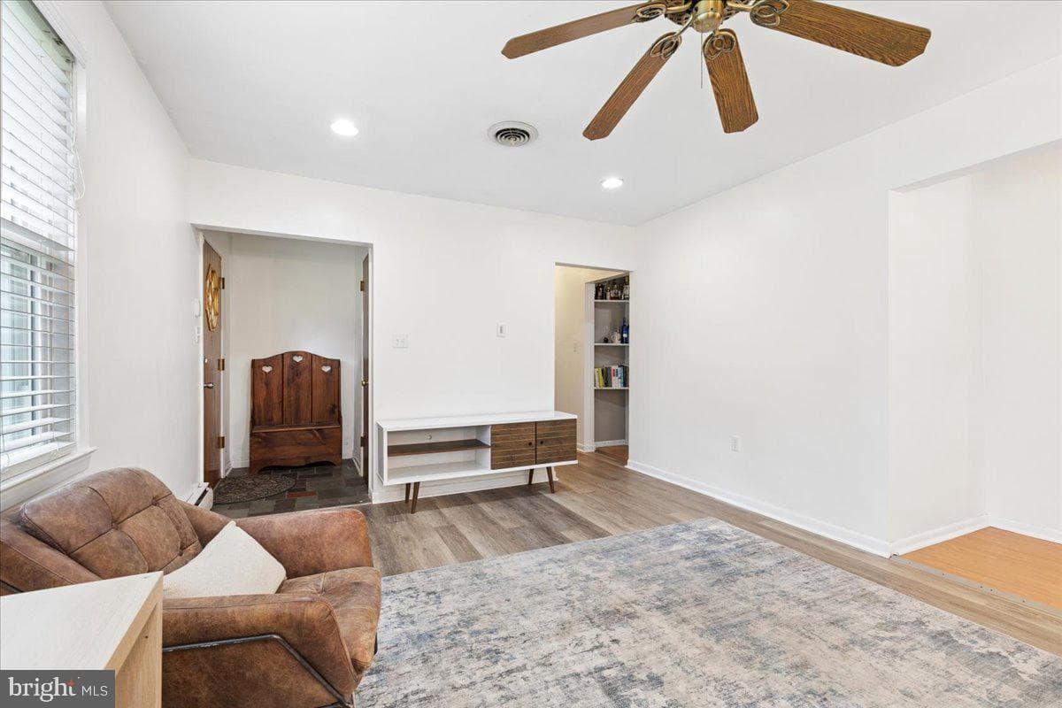 319 Gambrills Road photo 8