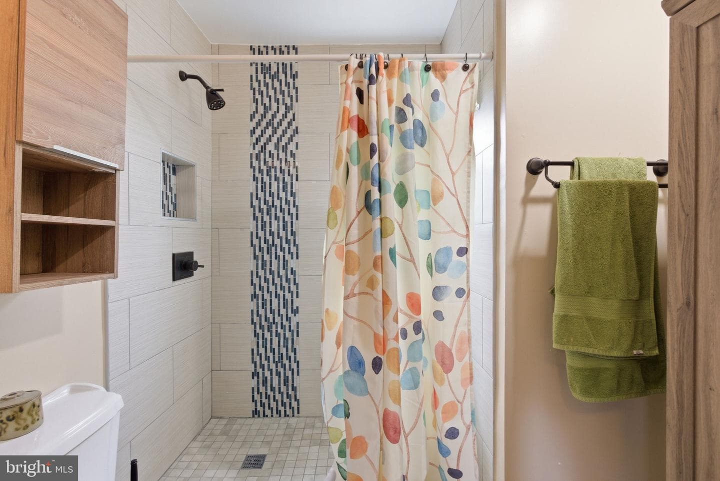 1071 Kings Road photo 15