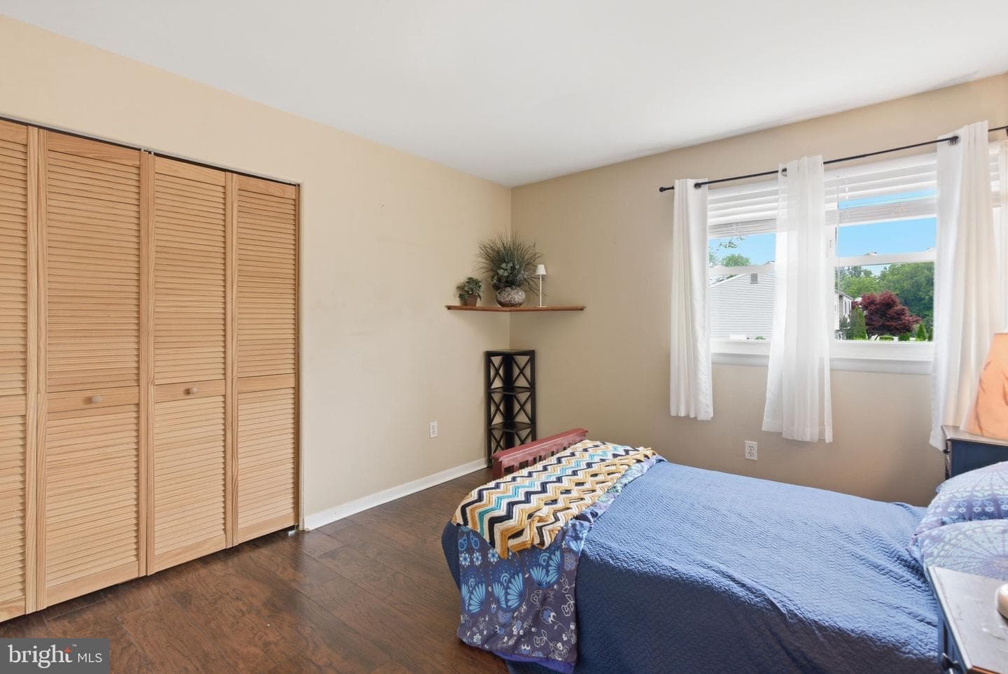 1071 Kings Road photo 16