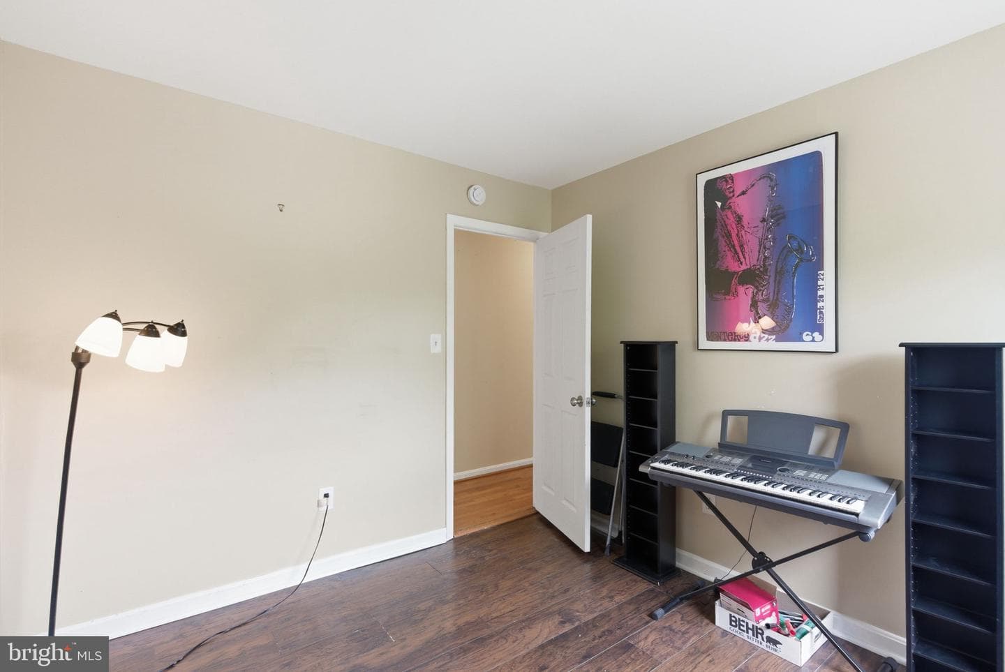 1071 Kings Road photo 19