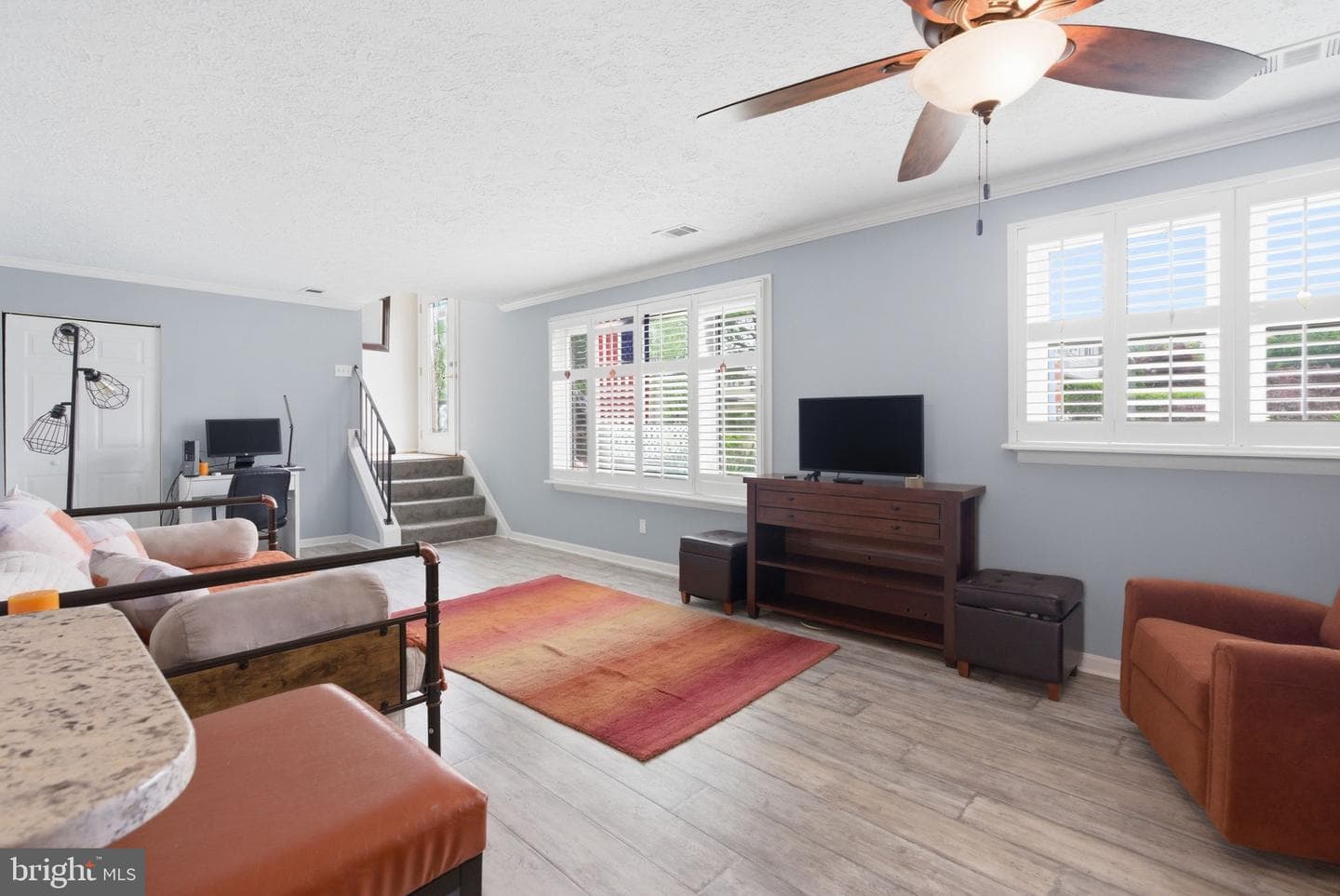 1071 Kings Road photo 5