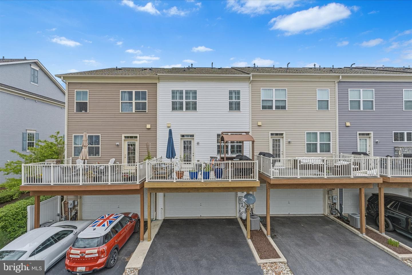 607 S Cherry Grove Avenue photo 29