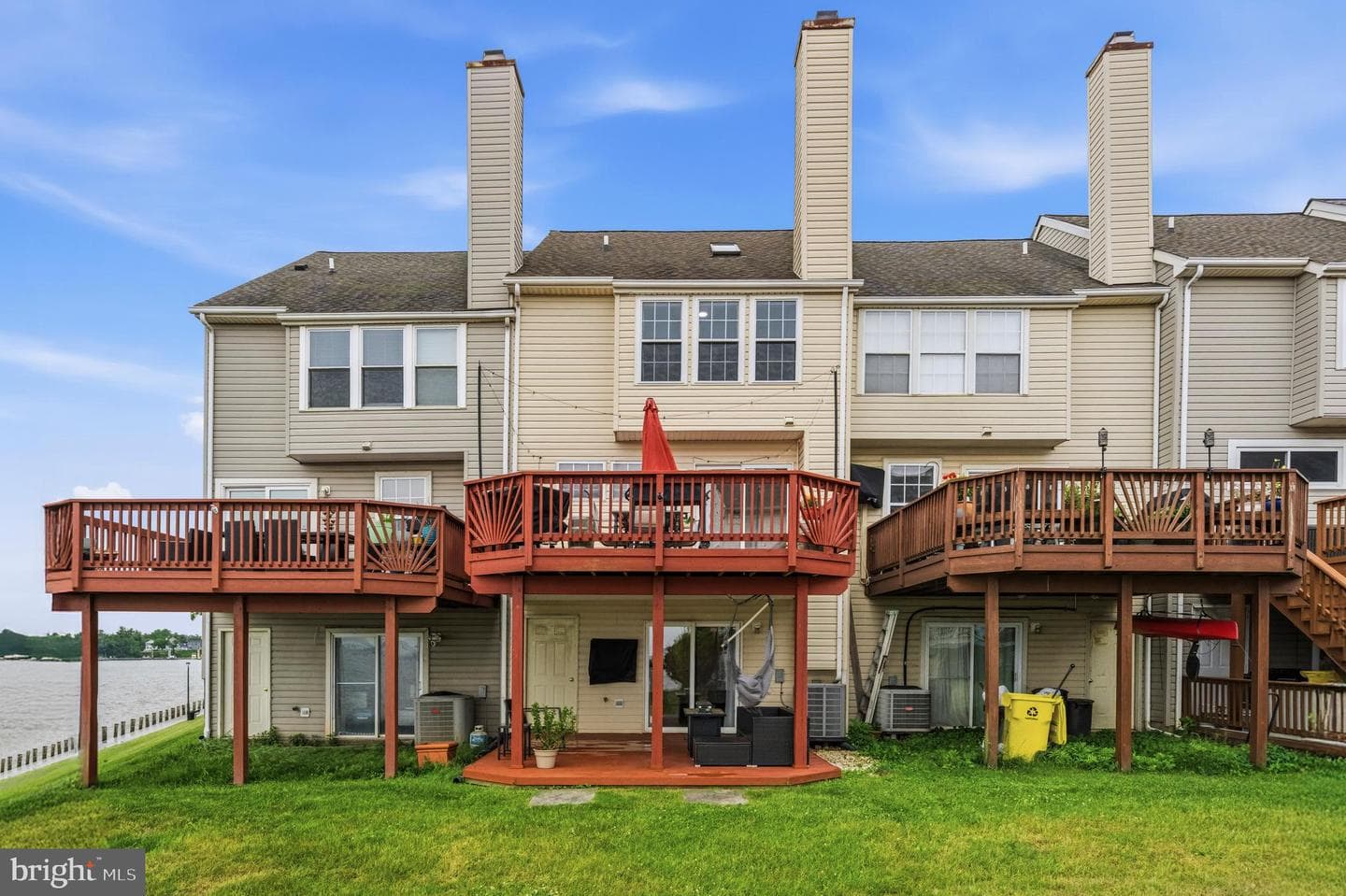 1360 River Bank photo 38