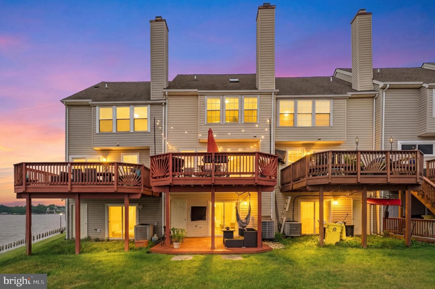 1360 River Bank photo 39