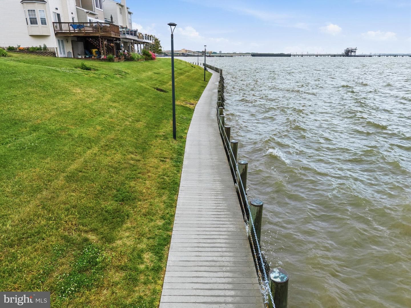 1360 River Bank photo 42