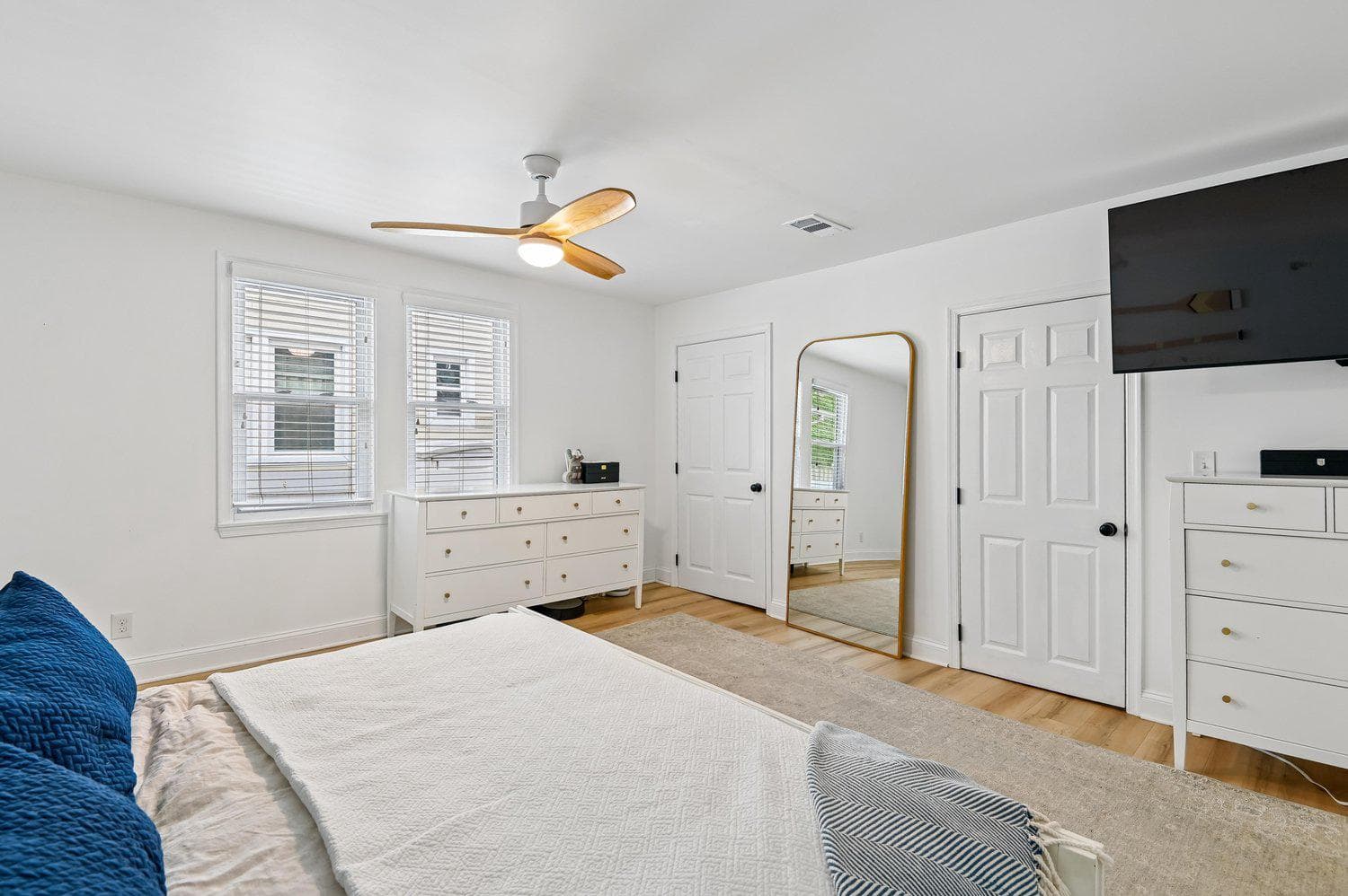 241 Edgewater Drive photo 32