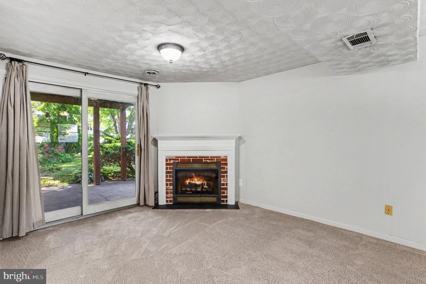 987 Summer Hill Dr photo 15