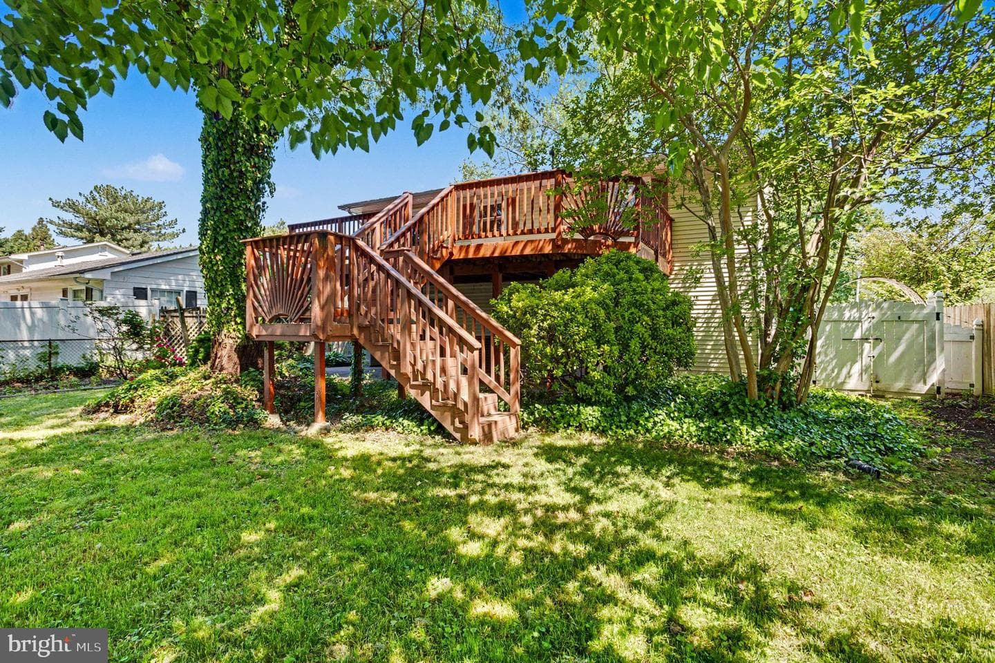 987 Summer Hill Dr photo 25