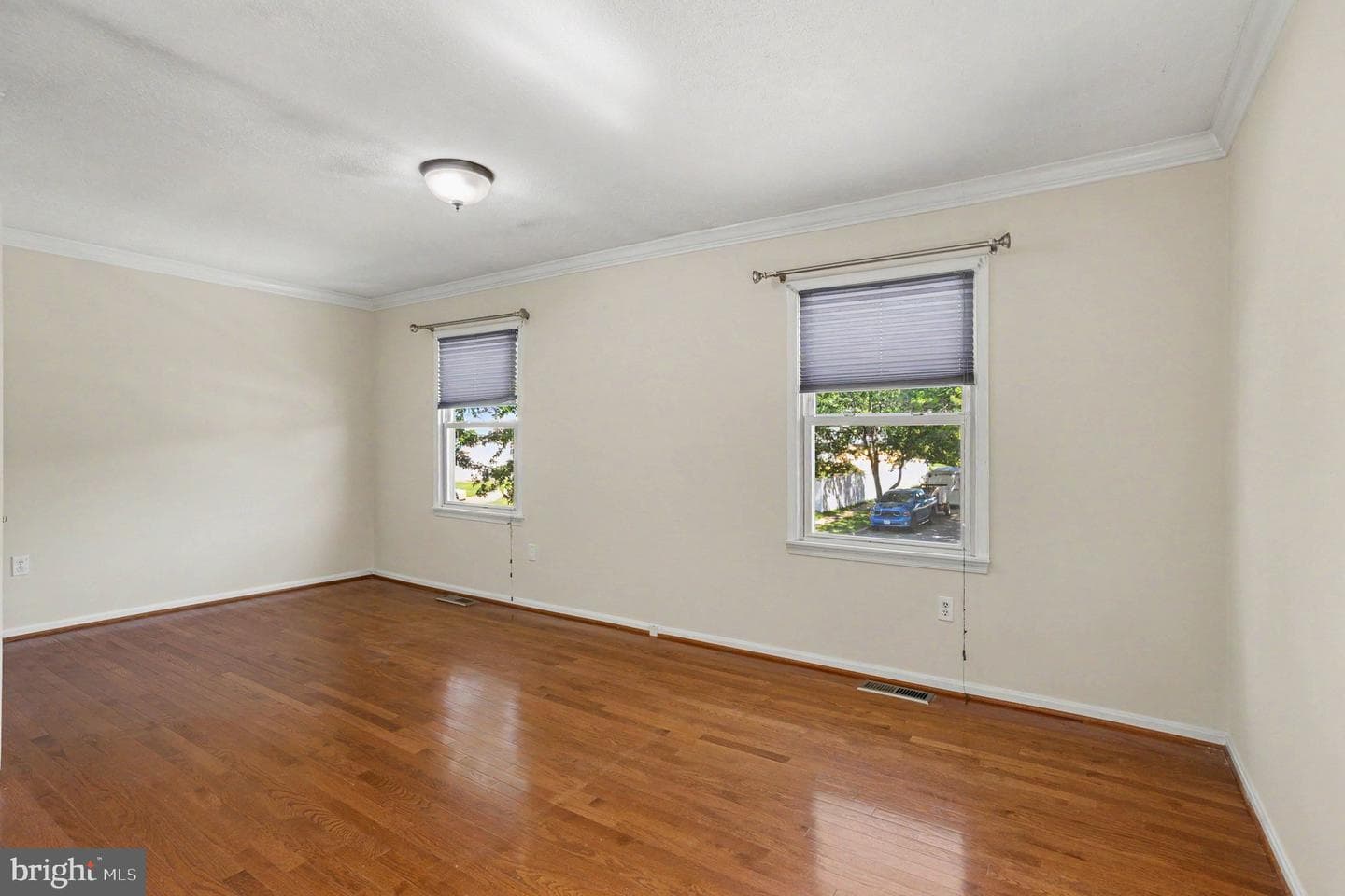 987 Summer Hill Dr photo 9
