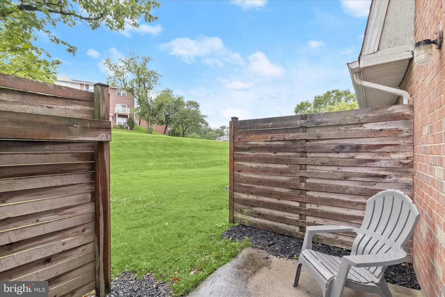 563 Belmawr Place photo 18